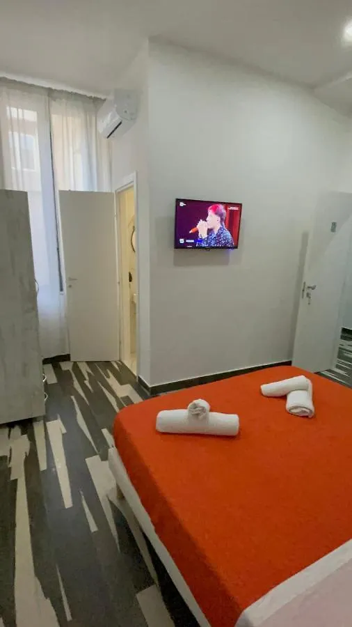 Room Rental Piazza Garibaldi Nápoly Vendégház